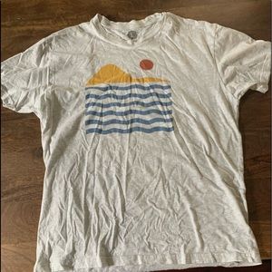 Wohven Crewneck. Large. Light Beige/cream. Graphic